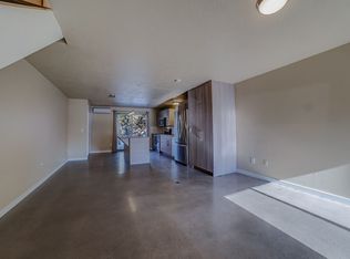 2150 NW Hill St APT 5, Bend, OR 97703