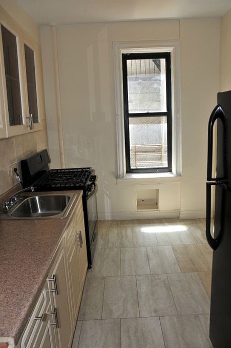 1st image of 221 E 16th St APT 1C