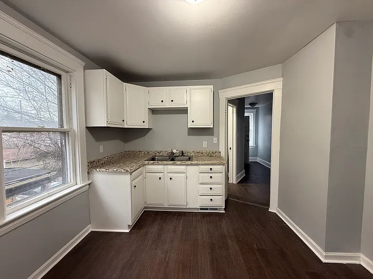 5910 Pear Ave #UP — Photo 3