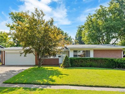 1650 Gallant Fox Dr, Florissant, MO, 63033