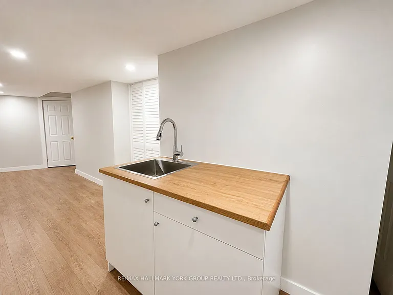 111 Worthington Ave #BASEMENT — Photo 7