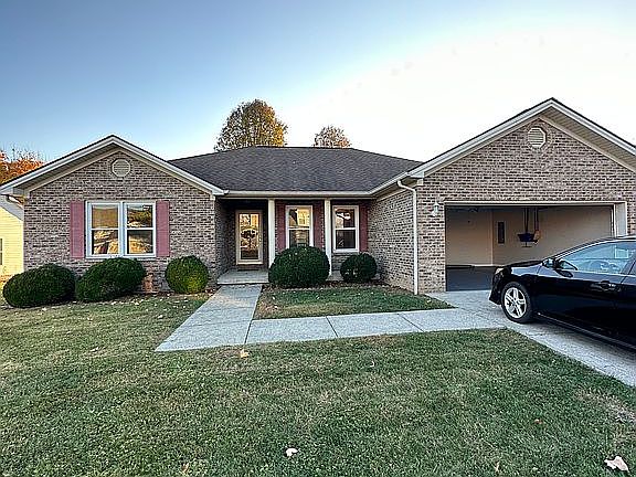 2nd image of 305 Hanover Dr