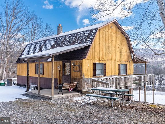 4th image of 21697 Valley View Rd