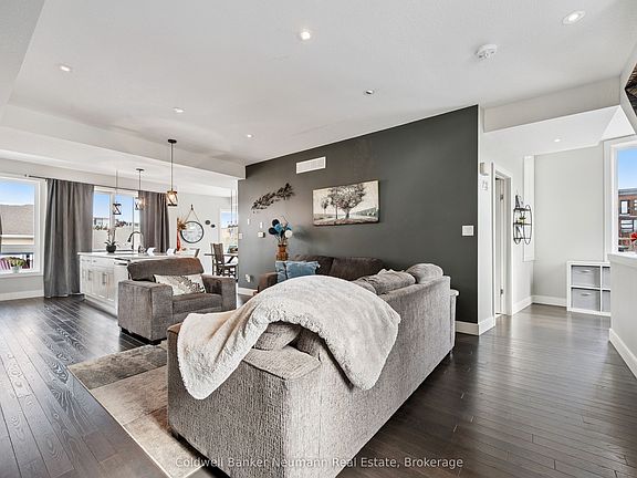 5th image of 32 Arkell Rd #8