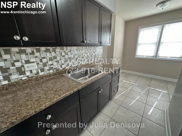 9620 Ivanhoe Ave, Schiller Park, IL