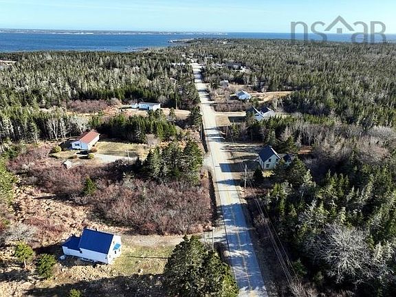 2nd image of 67 Bear Point Rd