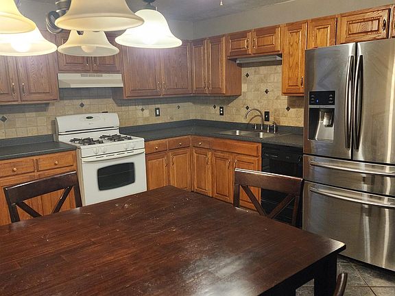 5th image of 109 Clairmont Dr