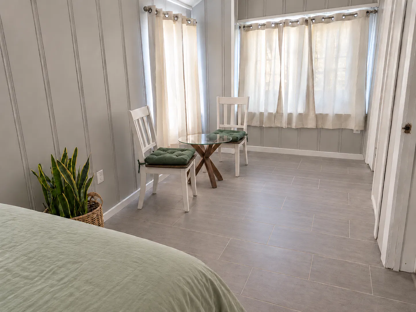 5 bed, 1602 sqft, $800 — Photo 1