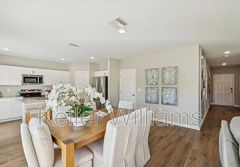 601 Ambleside Dr — Photo 7