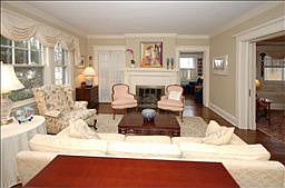 4th image of 26 Claremont Ave