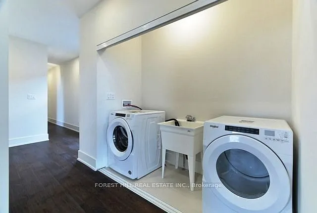 727 Ebony Ave — Photo 17