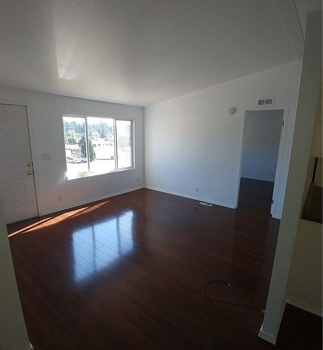 1st image of 917 132nd St E