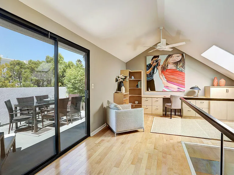 1235 Yale St #2 — Photo 15