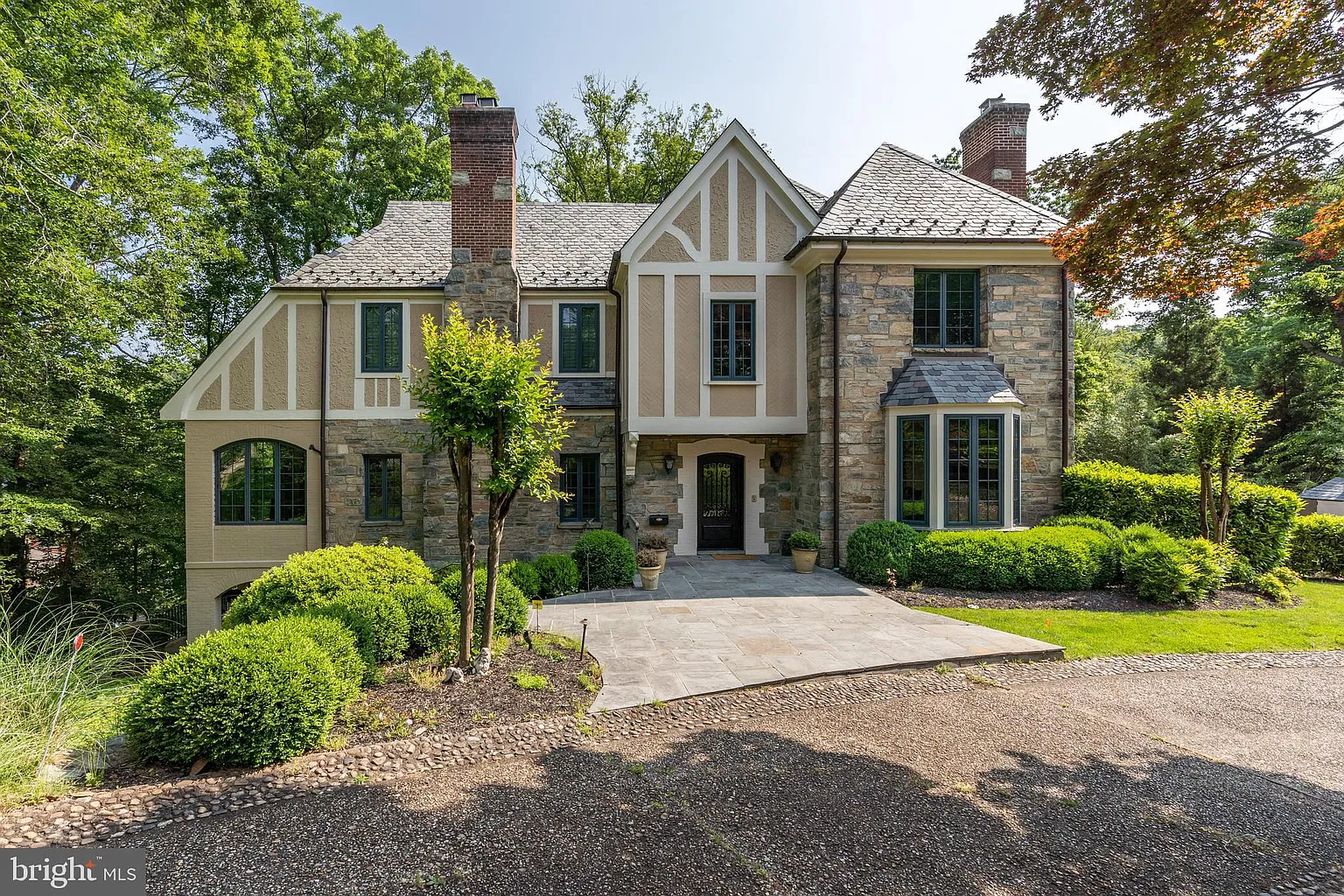 2701 Chesapeake St NW photo 1