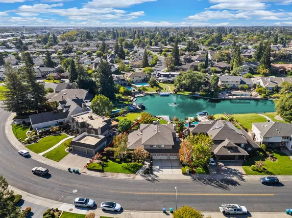 1201 Rivergate Dr, Lodi, CA 95240