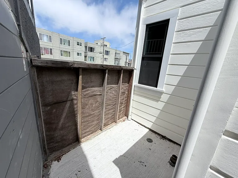 3774 Mission St — Photo 15