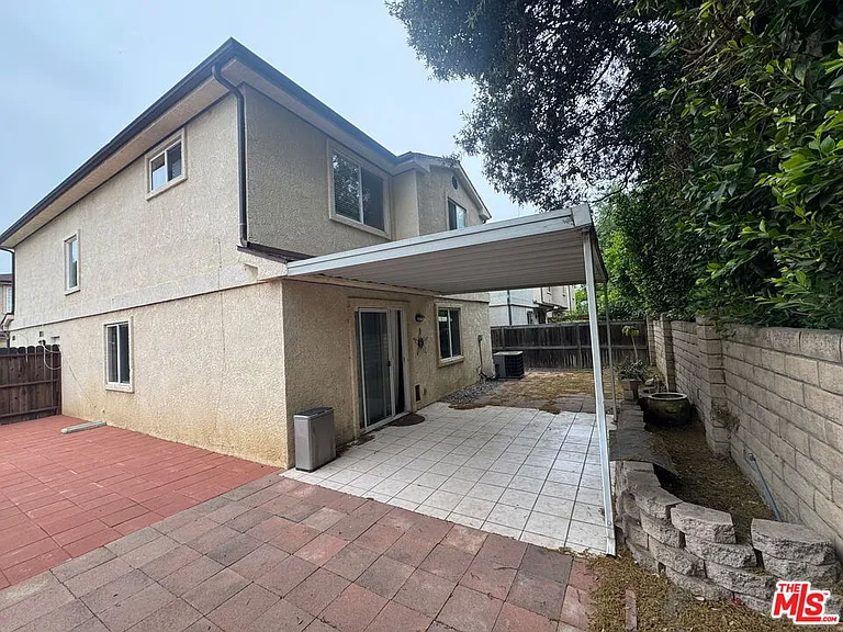 9155 Cedros Ave #1 — Photo 15