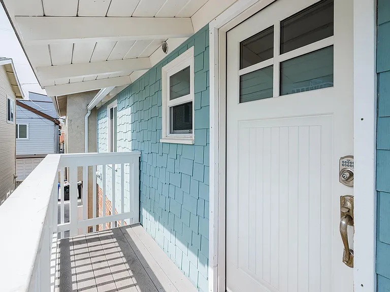 833 Isthmus Ct — Photo 17