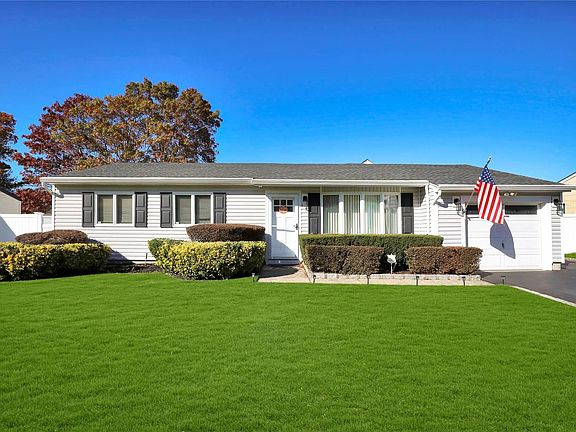 2nd image of 88 Glenmere Way