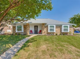 325 Jessica Dr, Garland, TX 75040