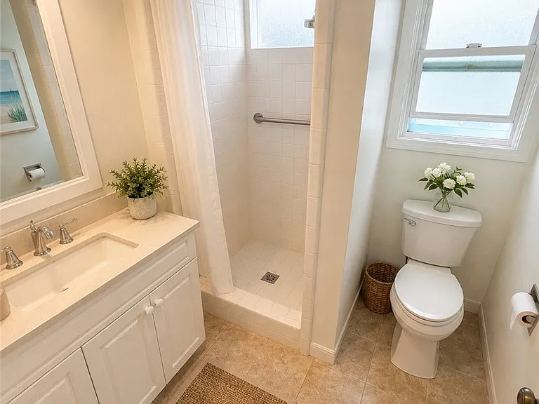 137 Topaz Ave #1/2 — Photo 8