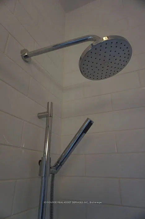3 bed, $4,300 — Photo 4