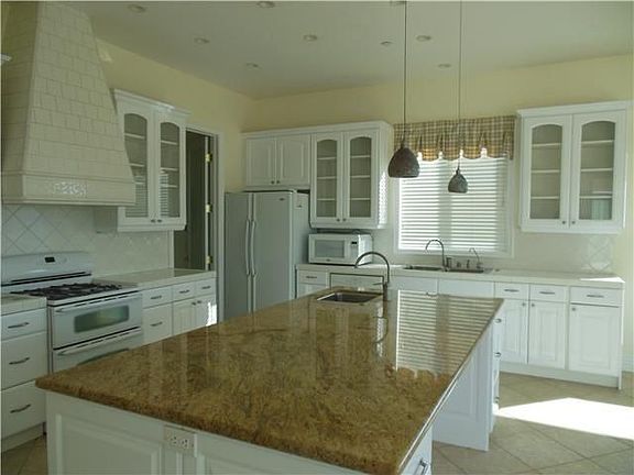 3rd image of 23706 Calistoga Pl