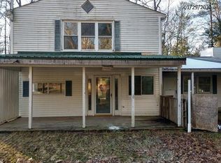 528 Cokain Rd, Harrisville, PA 16038