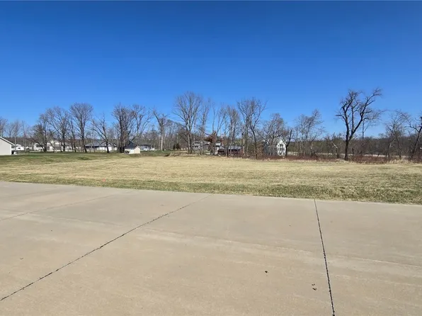 9217 Feather Ridge Pass, Cedar Rapids, IA 52411