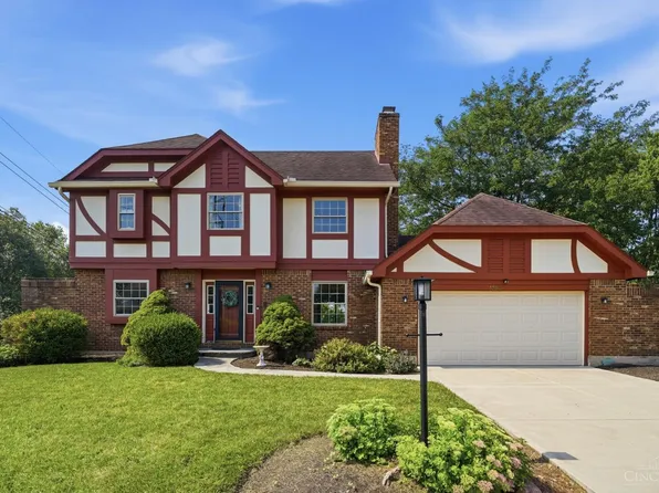 1802 Lord Fitzwalter Dr, Miamisburg, OH 45342