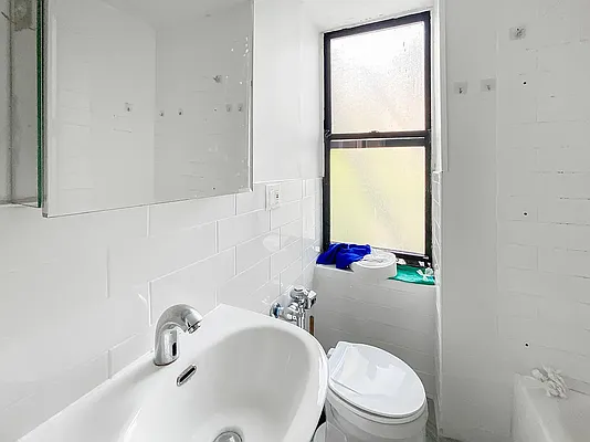 Rented by Keller Williams NYC | media 15