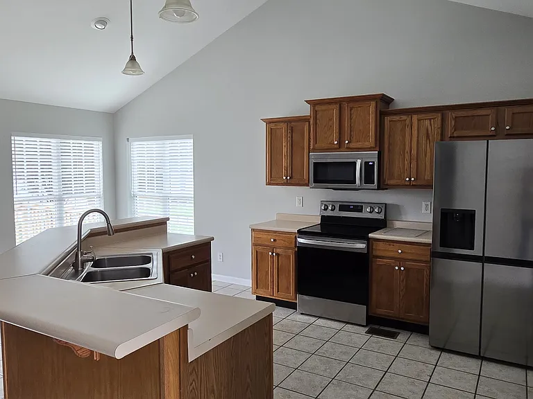 342 Lee And Gordon Mill Rd #FRONT — Photo 3