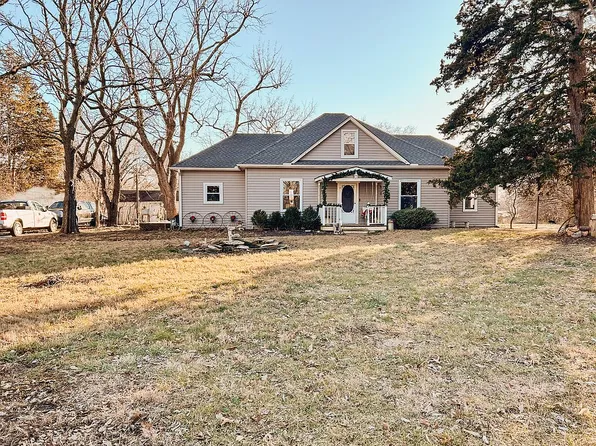 33605 W 84th St, De Soto, KS 66018