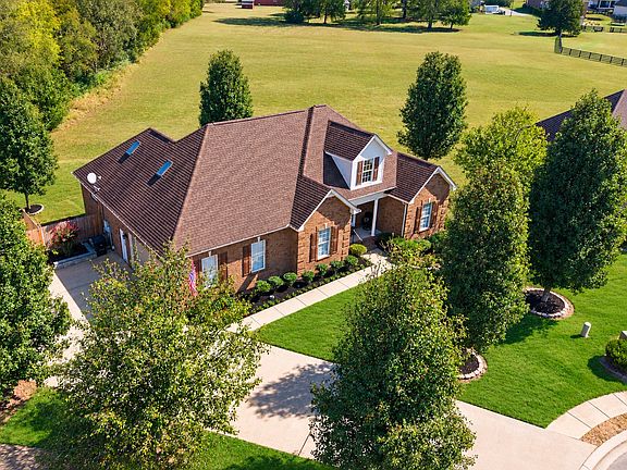 5th image of 503 Agate Dr