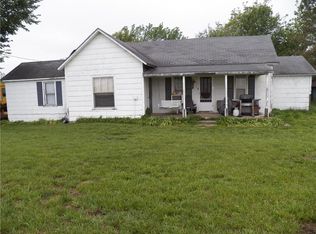 7970 Paine Rd, Mound City, KS 66056