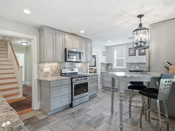 12-14 Newcastle Rd, Brighton, MA 02135