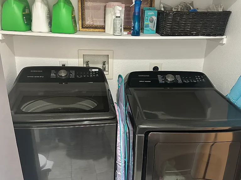 In unit laundry!
