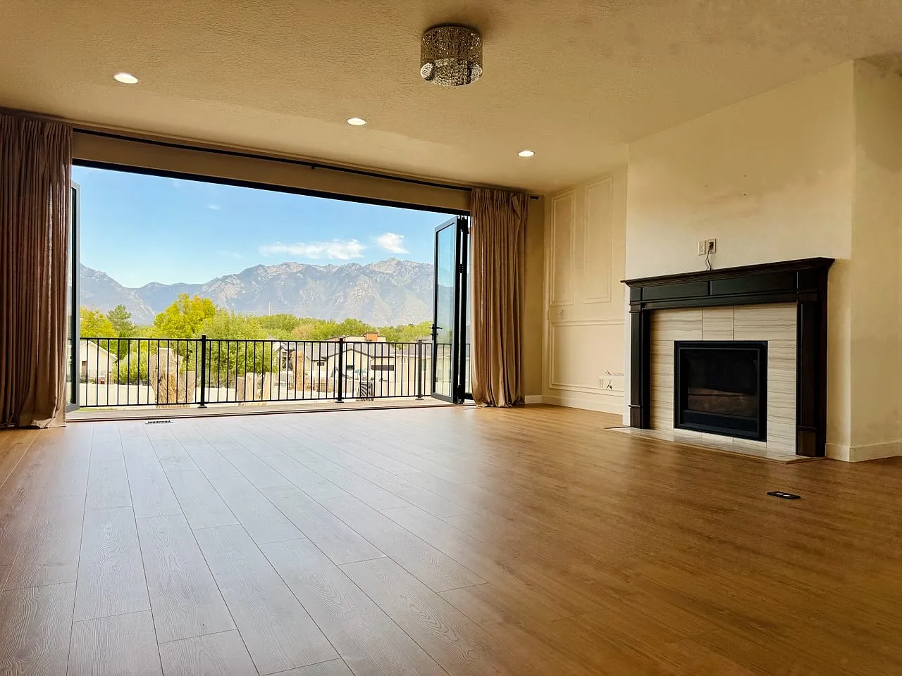 S Koch Dr, South Jordan — Photo 4