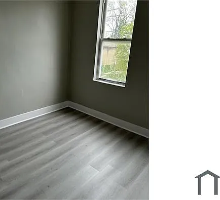 3 bed, $2,200 — Photo 3