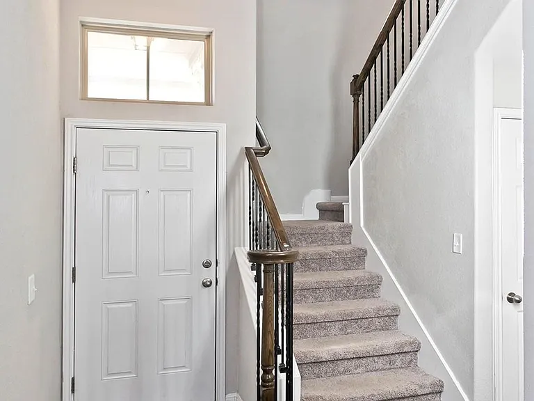 9802 Tanglemede St — Photo 11