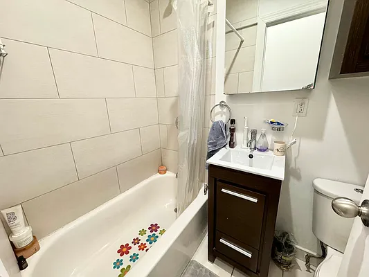 Rented by J PRESTON AND ASSOCIATES INC | media 8