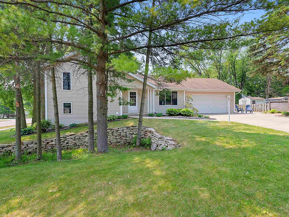2705 Sunray Ln, Green Bay, WI 54313 MLS 50276220 Zillow
