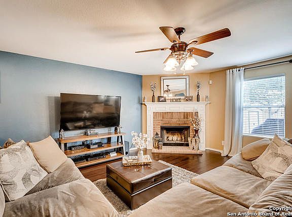5th image of 7834 Oakdale Park