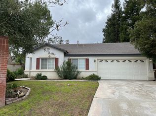 825 Astoria Park Dr, Bakersfield, CA 93311