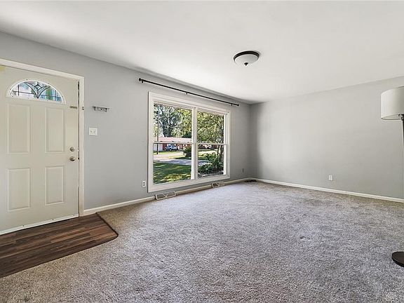2nd image of 4911 Harman Dr