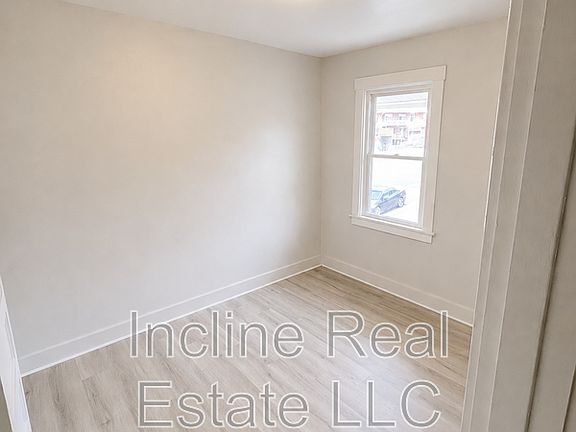 5th image of 376 Ohio Ave