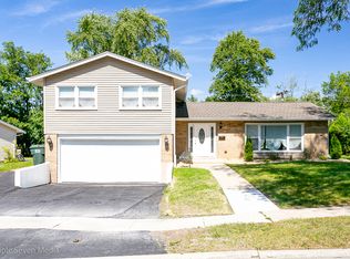 17703 Grandview Dr, Hazel Crest, IL 60429
