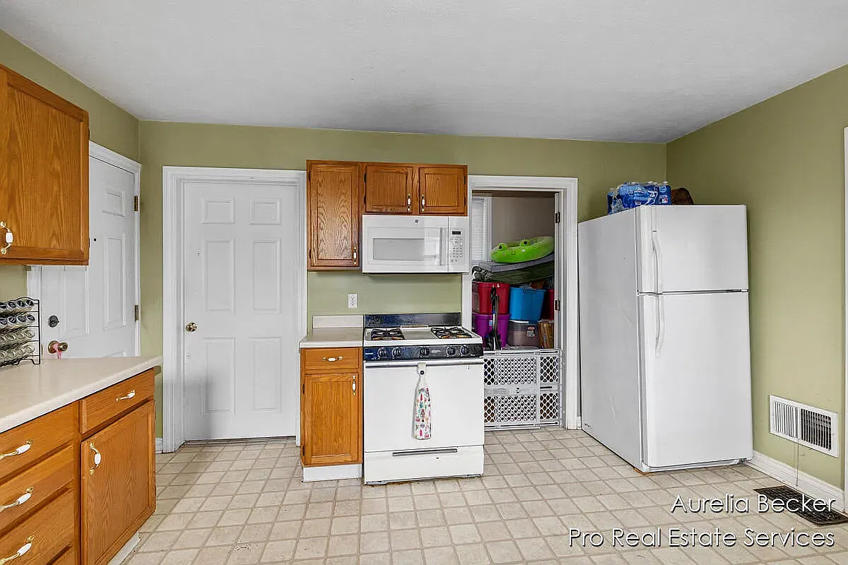 3 bed, 1007 sqft, $1,500 — Photo 4
