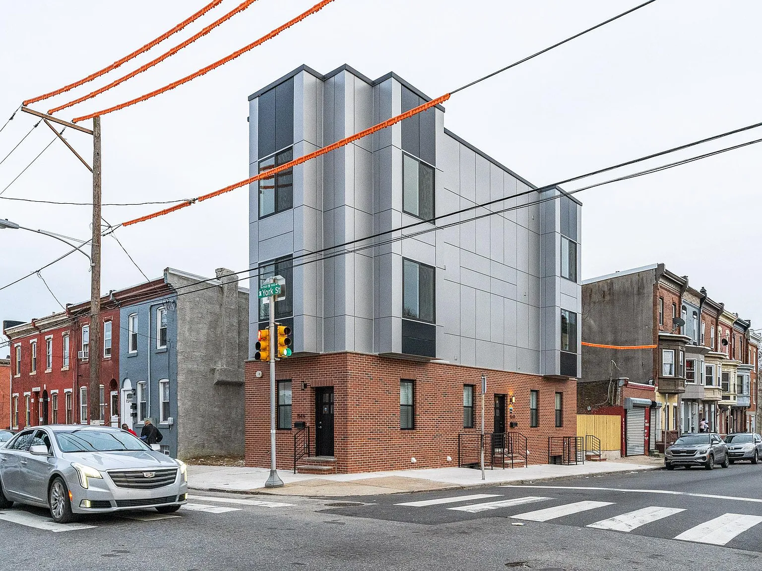 1544 W York St — Photo 2