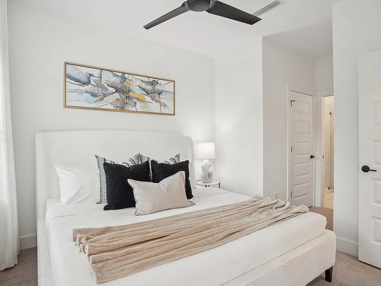 The Collection at North Davidson Townhomes for Rent in NoDa — Photo 24